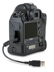 Canon 1D X with USB 2.0 cable in side port with door open