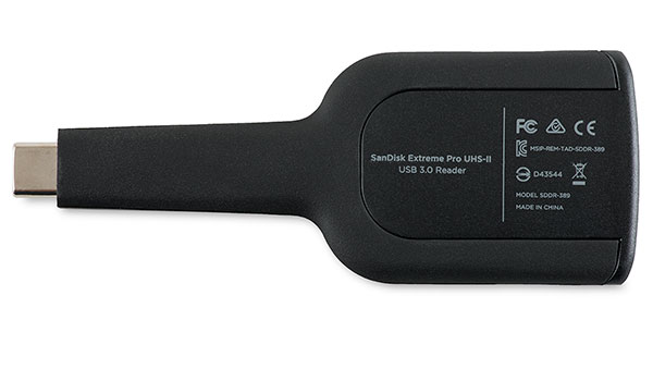 SanDisk Extreme Pro SD UHS-II Reader USB-C bottom